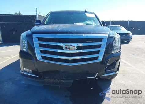 2017 Cadillac Escalade Luxury z USA, uszkodzony, nr VIN 1GYS3BKJ6HR227115